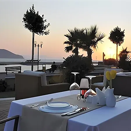 Hotel Turiya &